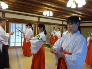 御巫 巫女 修行コース 春日大社